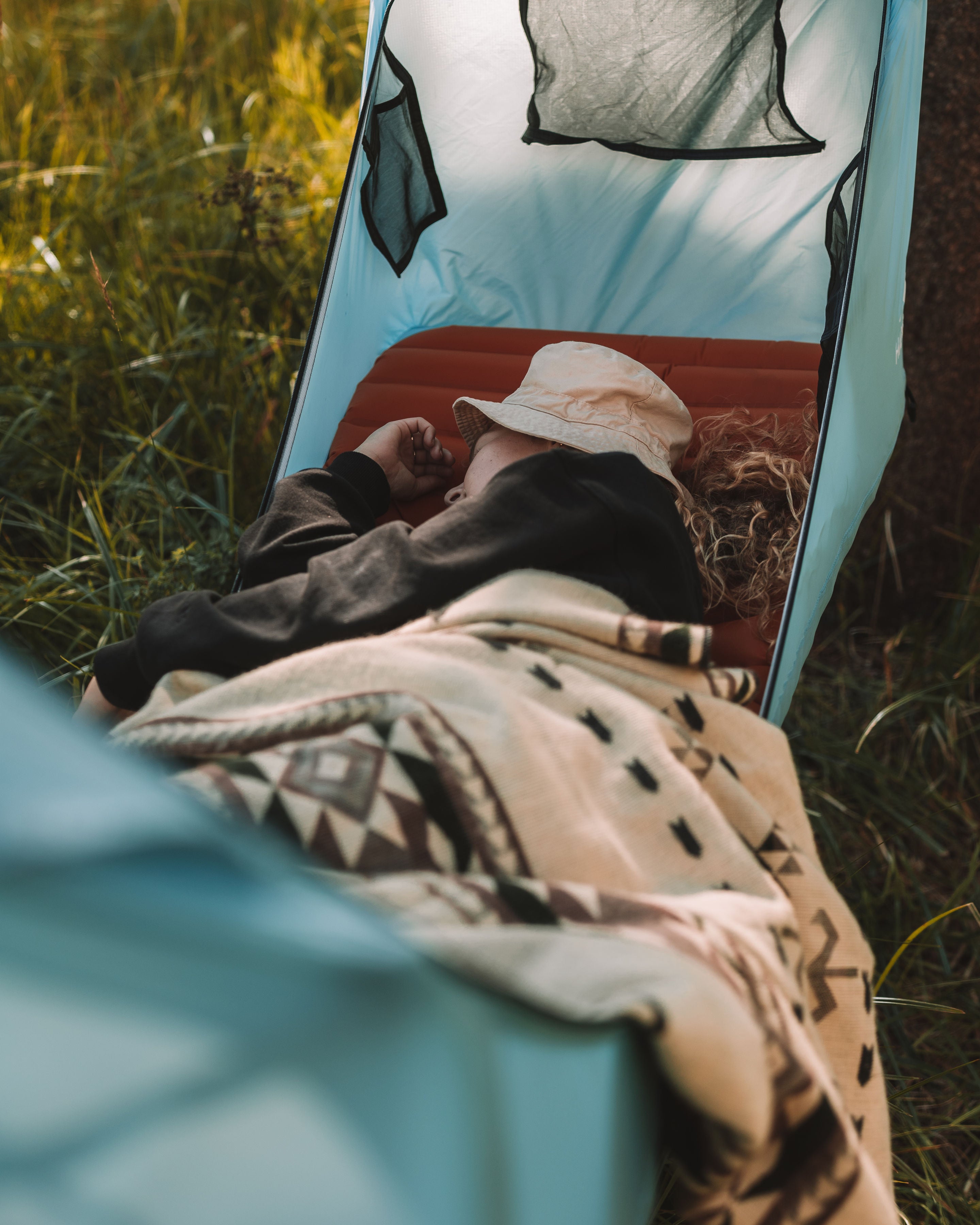 Basic Guide to Hammocking (Don't publish this thing)