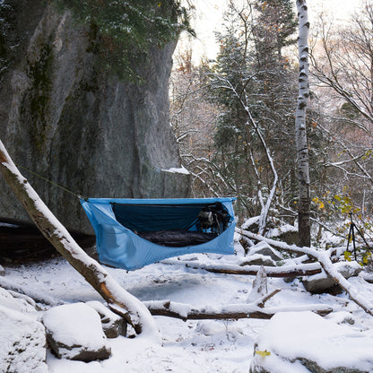 hammock camping in winter with an insulated hammock
